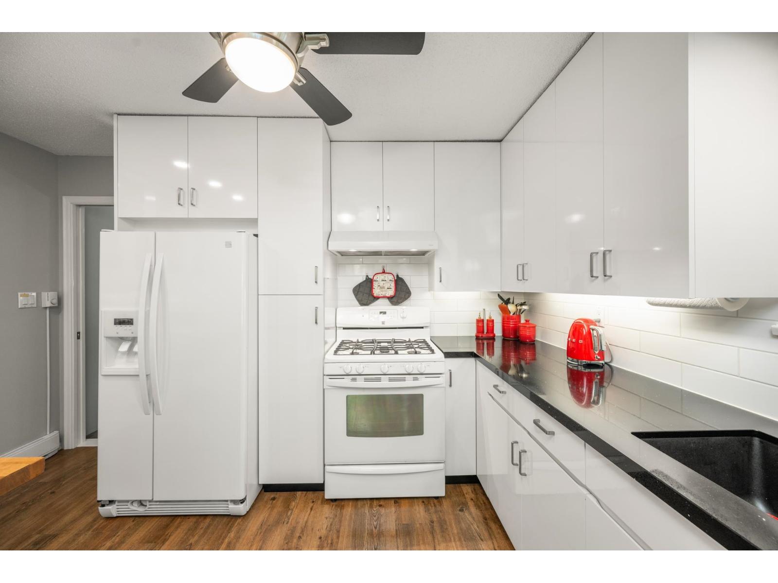 12241 80a Avenue, Surrey, British Columbia  V3W 7R8 - Photo 8 - R3115292