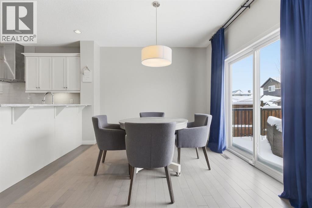 132 Sundown Way, Cochrane, Alberta  T4C 2M6 - Photo 11 - A2303130