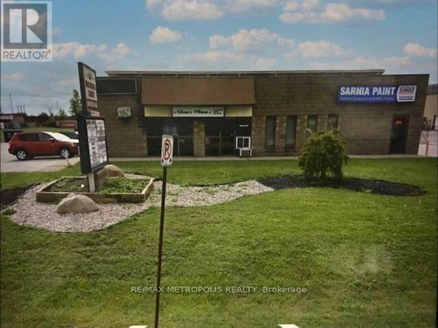 17 - 1173 Michener Road, Sarnia, Ontario  N7S 4W3 - Photo 1 - X13043158