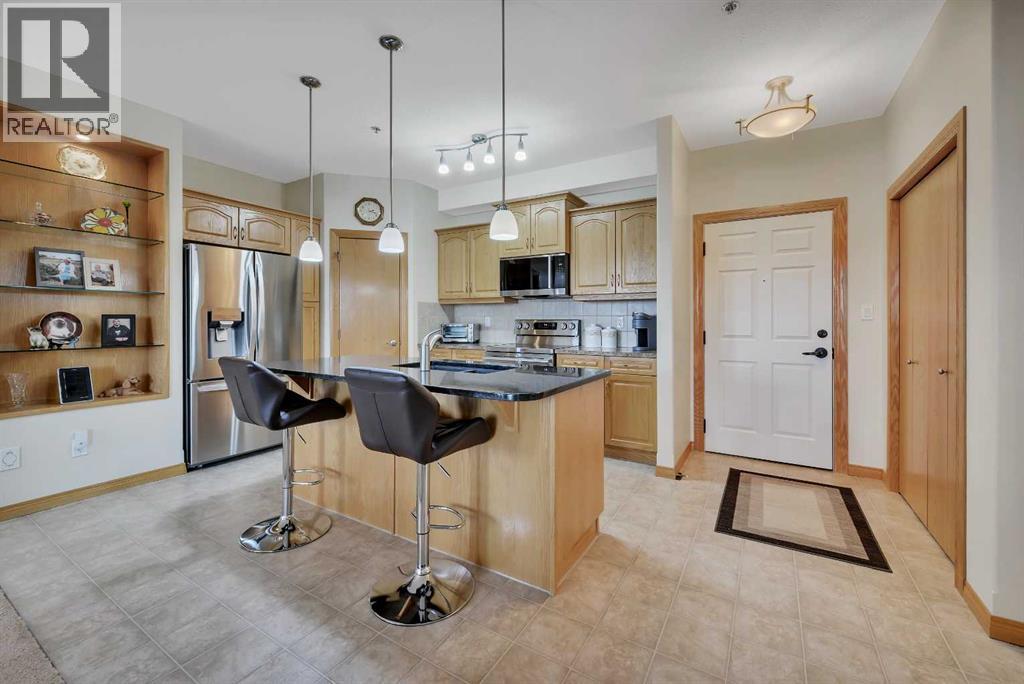 310, 5213 61 Street, Red Deer, Alberta  T4N 6N5 - Photo 3 - A2304754