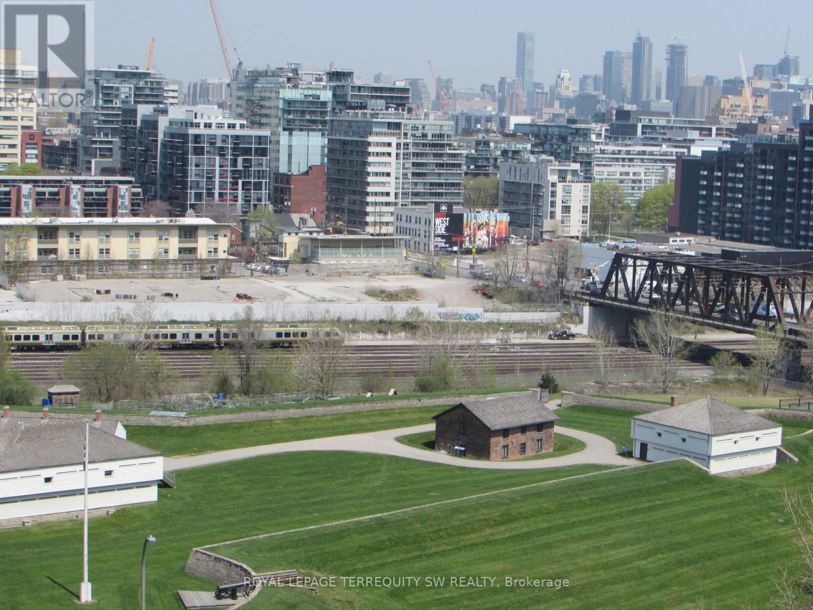 1608 - 628 Fleet Street, Toronto, Ontario  M5V 1A8 - Photo 23 - C13006562