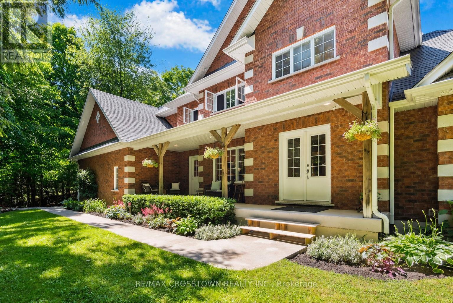 19 GILLESPIE TRAIL S, Essa, Ontario