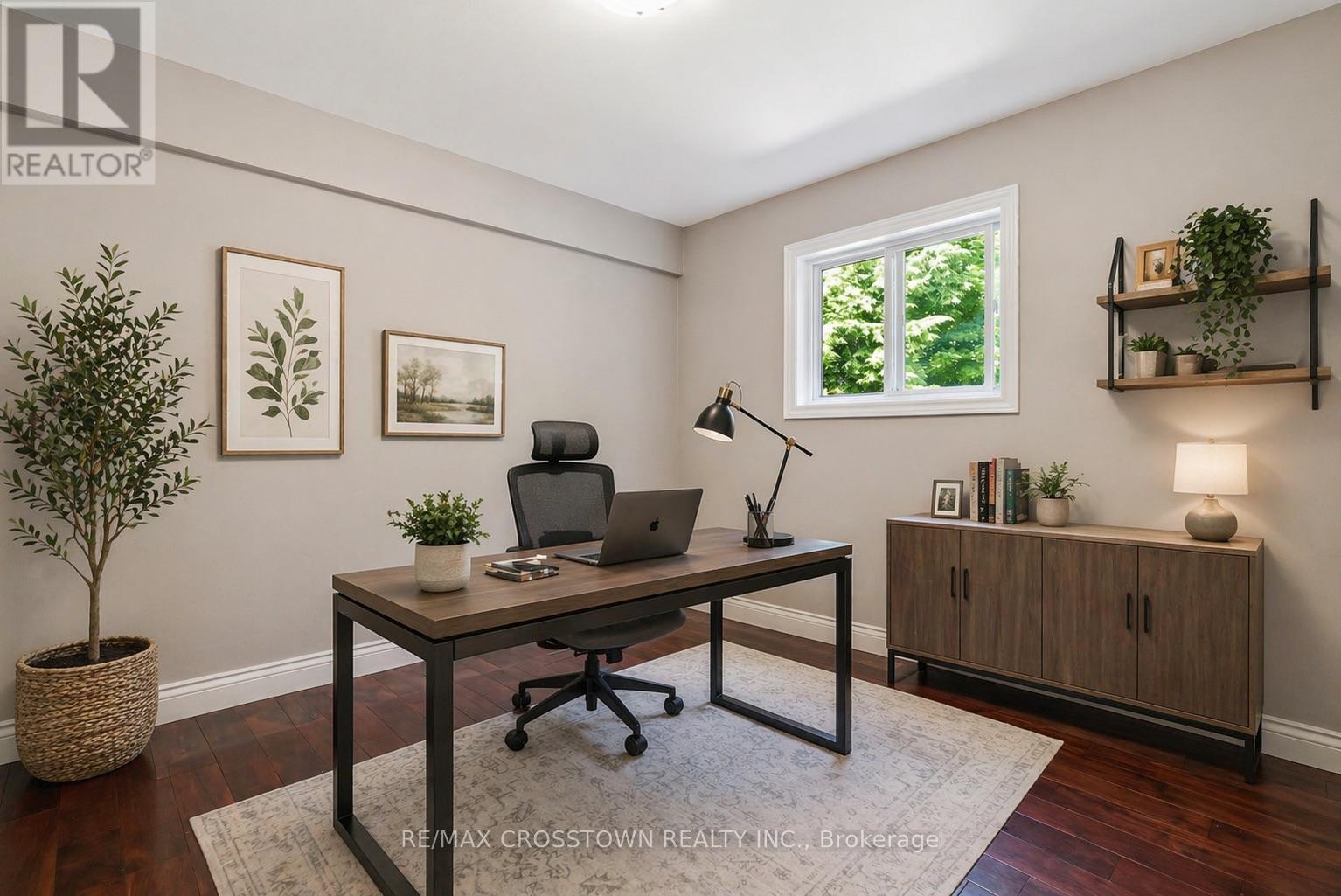 19 Gillespie Trail S, Essa, Ontario  L3W 0V1 - Photo 12 - N13038136