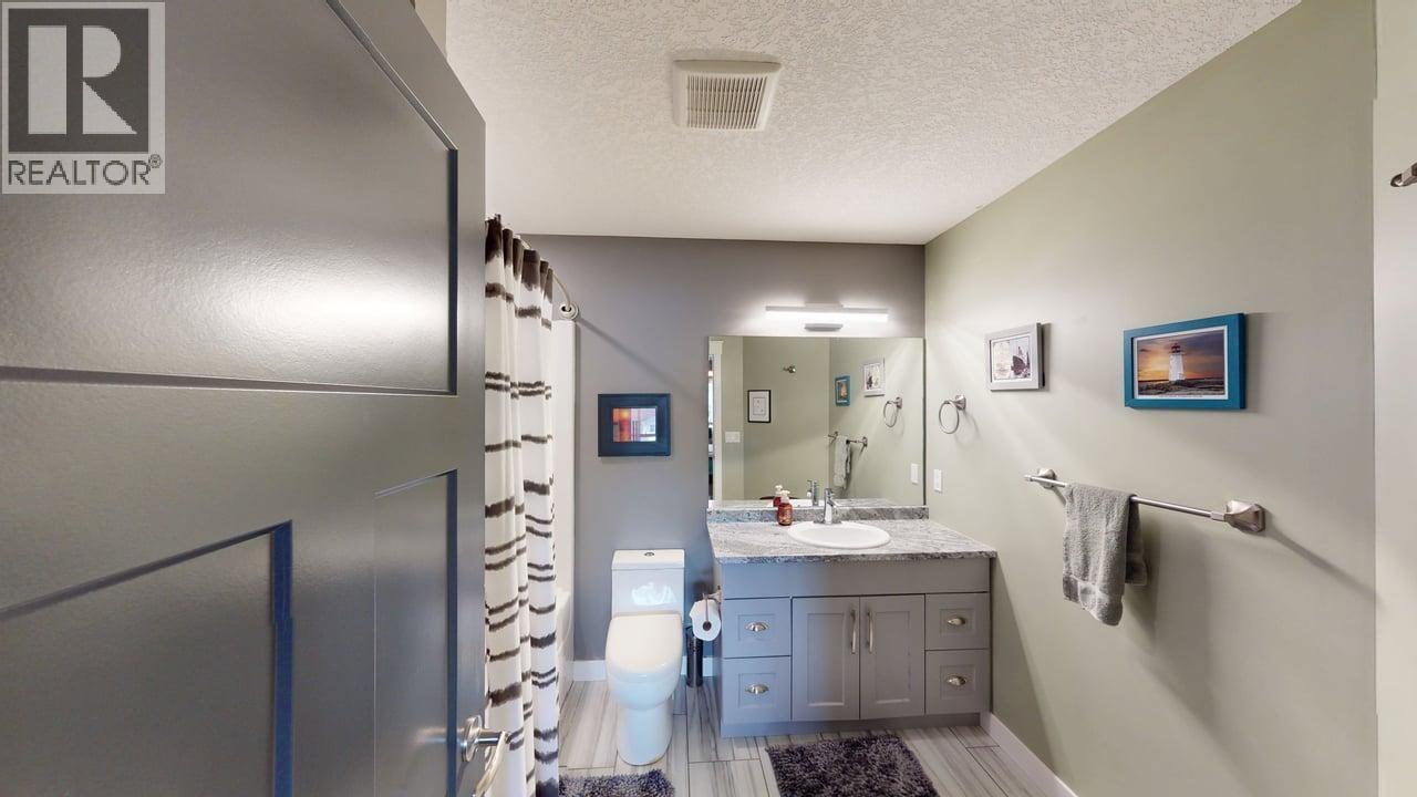 10010 111 Avenue, Fort St. John, British Columbia  V1J 2V2 - Photo 10 - R3115650