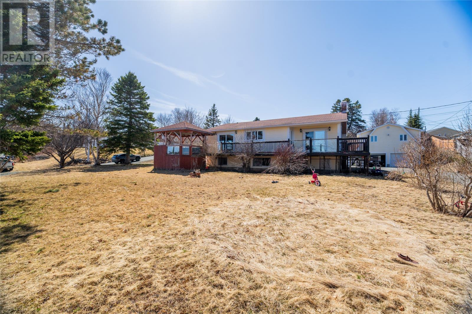 16 McCutcheons Road, Conception Bay South, Newfoundland & Labrador