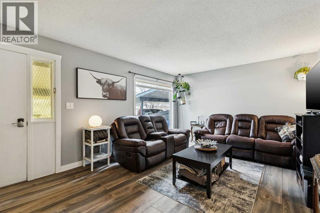 113, 107 Elm Place, Okotoks, Alberta  T1S 1J1 - Photo 5 - A2292596