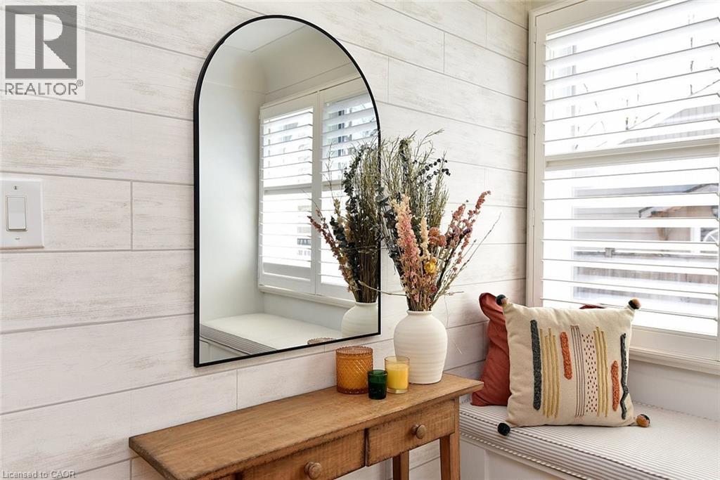 16 Church Street, Waterdown, Ontario  L0R 2H0 - Photo 5 - 40823090