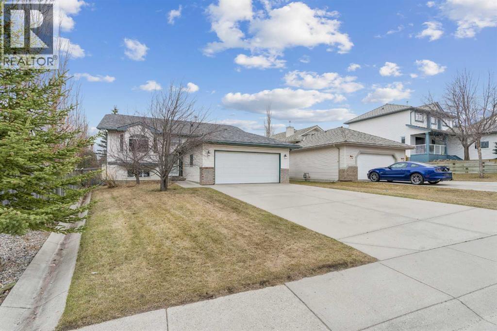 10 Bow Ridge Lane, Cochrane, Alberta  T4C 1T6 - Photo 3 - A2303344