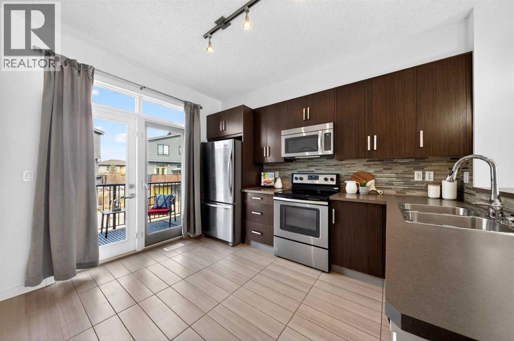 8 Walden Walk Se, Calgary, Alberta  T2X 0Y4 - Photo 8 - A2304343