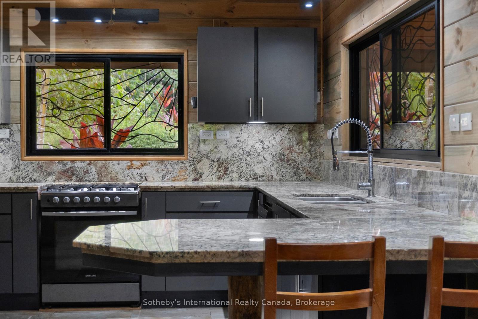 60504 Finca Maranon, Costa Rica, Ontario   - Photo 14 - X12921988