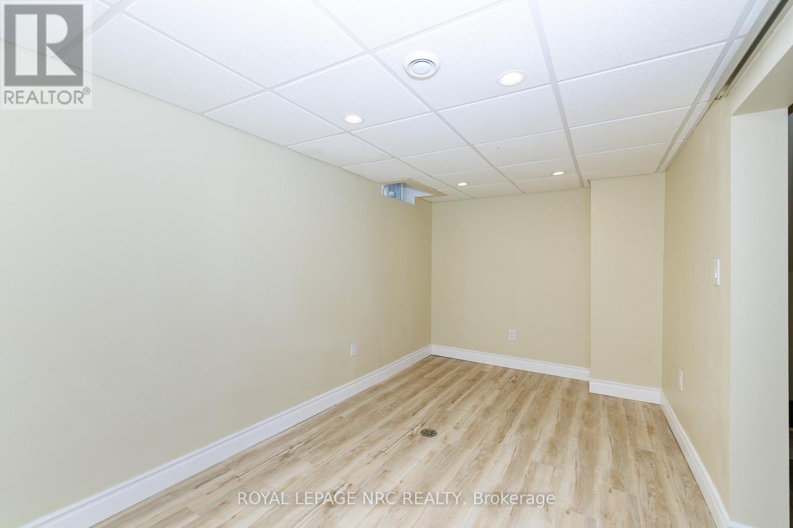 32 Dianne Drive, St. Catharines, Ontario  L2P 3R7 - Photo 30 - X13043186