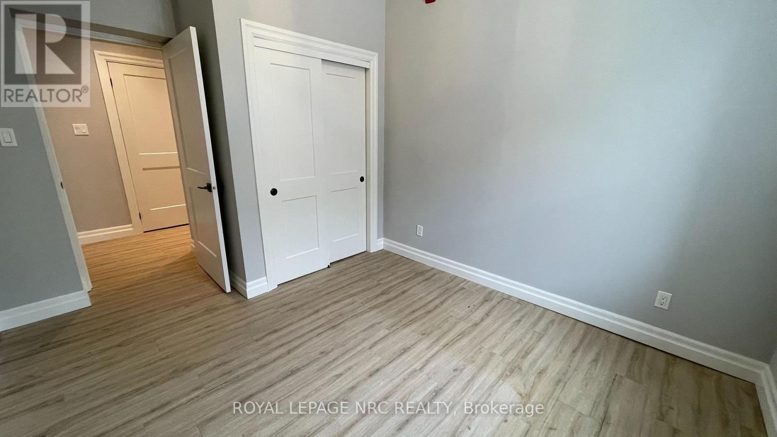 104 - 69 East Main Street, Welland, Ontario  L3B 3W4 - Photo 8 - X13043212