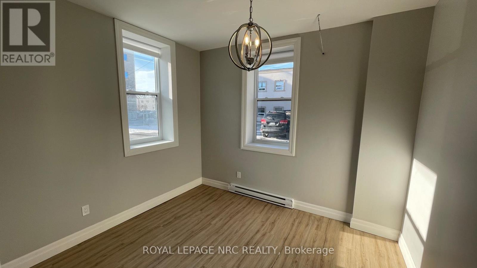 102 - 69 East Main Street, Welland, Ontario  L3B 3W4 - Photo 5 - X13043214