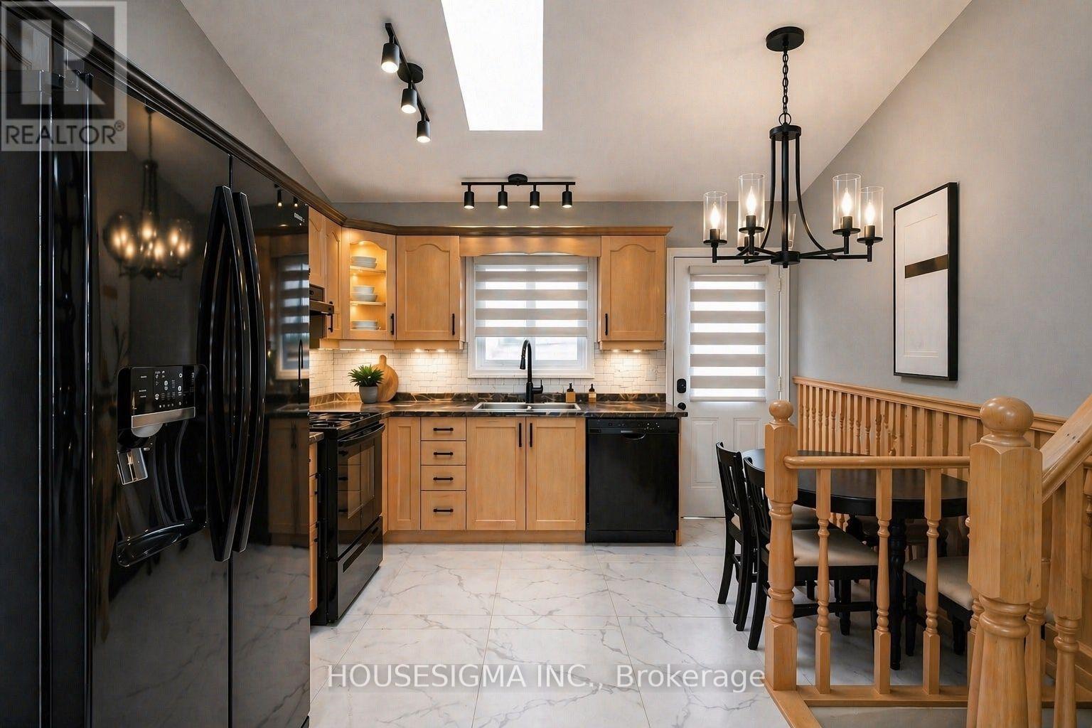 188 Sandy Street, London South, Ontario  N5Z 5C7 - Photo 10 - X12925606