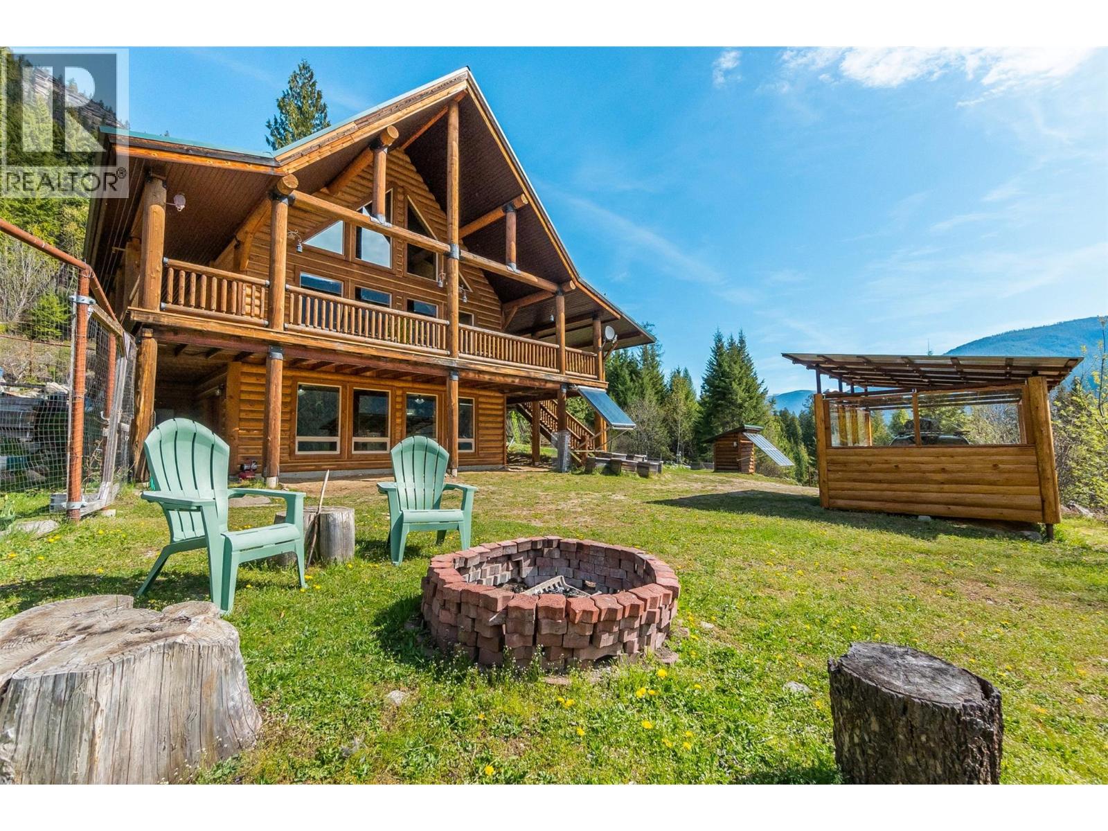 4761 Slocan River Road, Winlaw, British Columbia