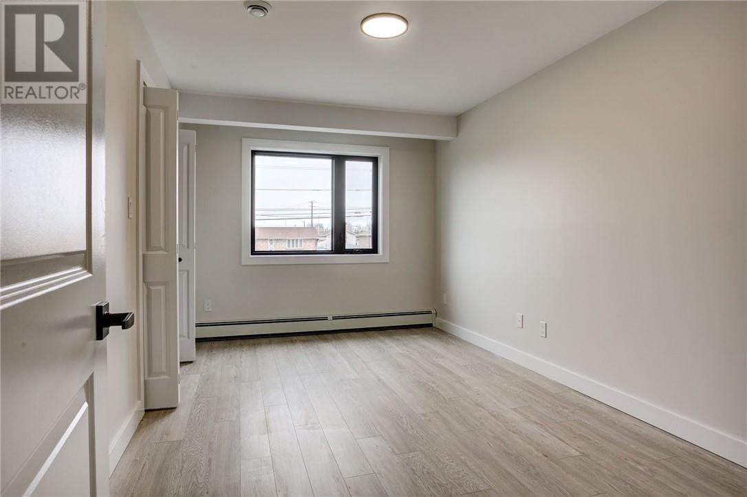 633 Notre Dame Unit# 2, Azilda, Ontario  P0M 1B0 - Photo 9 - 2126339