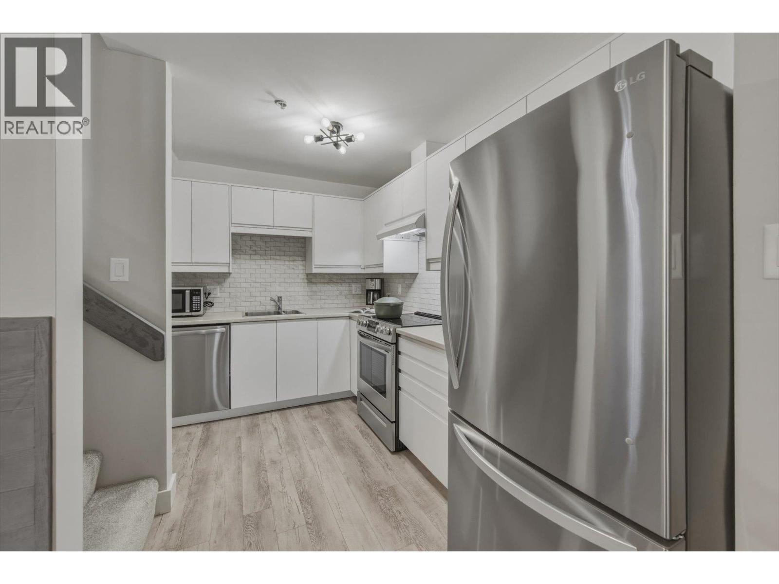 34 4857 Painted Cliff Road, Whistler, British Columbia  V8E 1C8 - Photo 10 - R3115657