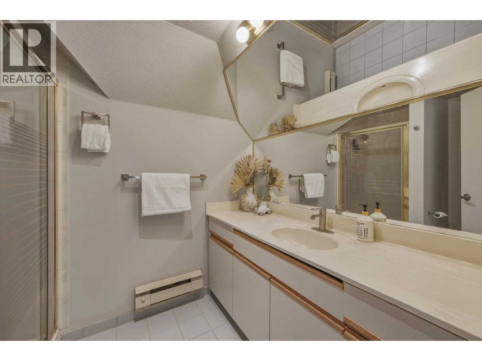 34 4857 Painted Cliff Road, Whistler, British Columbia  V8E 1C8 - Photo 22 - R3115657