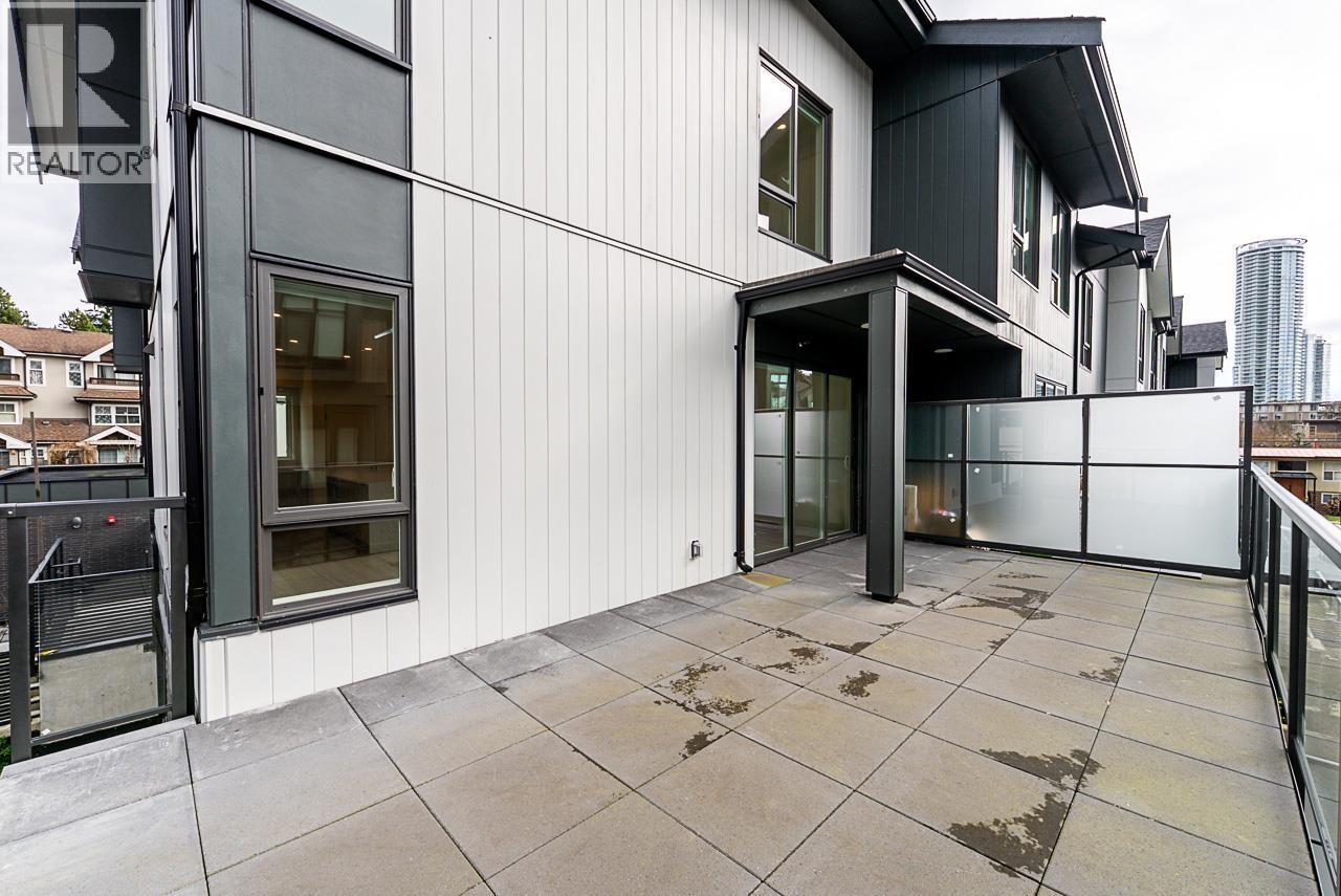 210 7161 17th Avenue, Burnaby, British Columbia  V3N 0K1 - Photo 18 - R3115674