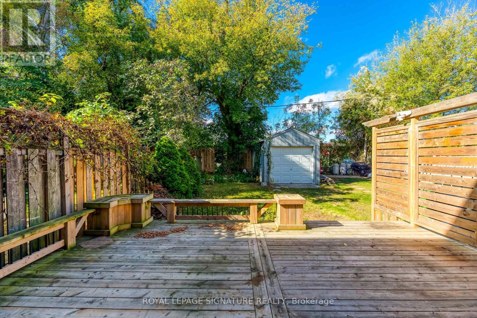 118 Blantyre Avenue, Toronto, Ontario  M1N 2R5 - Photo 26 - E13043258