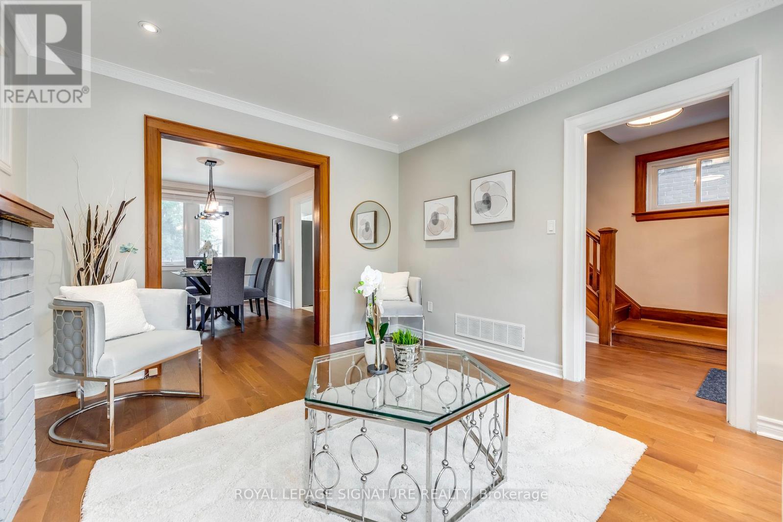 118 Blantyre Avenue, Toronto, Ontario  M1N 2R5 - Photo 4 - E13043258