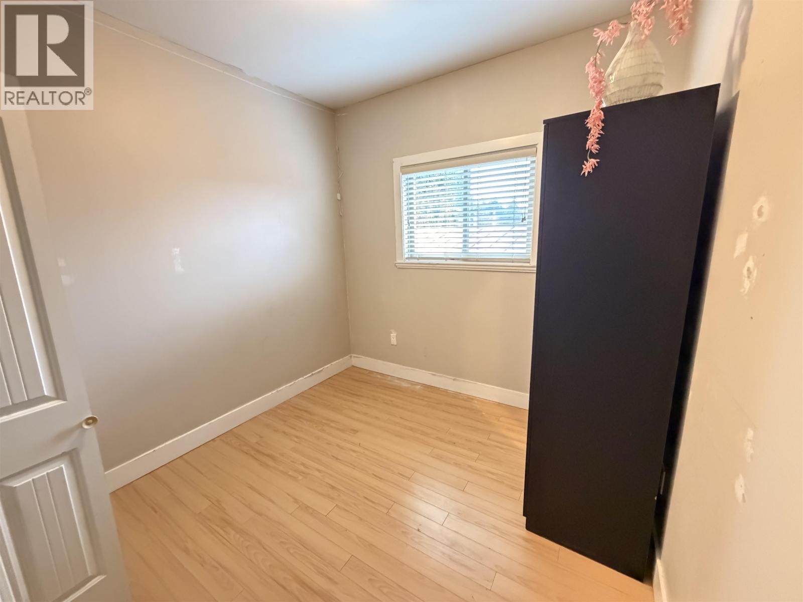 7332 1st Street, Burnaby, British Columbia  V3N 3S8 - Photo 16 - R3115671