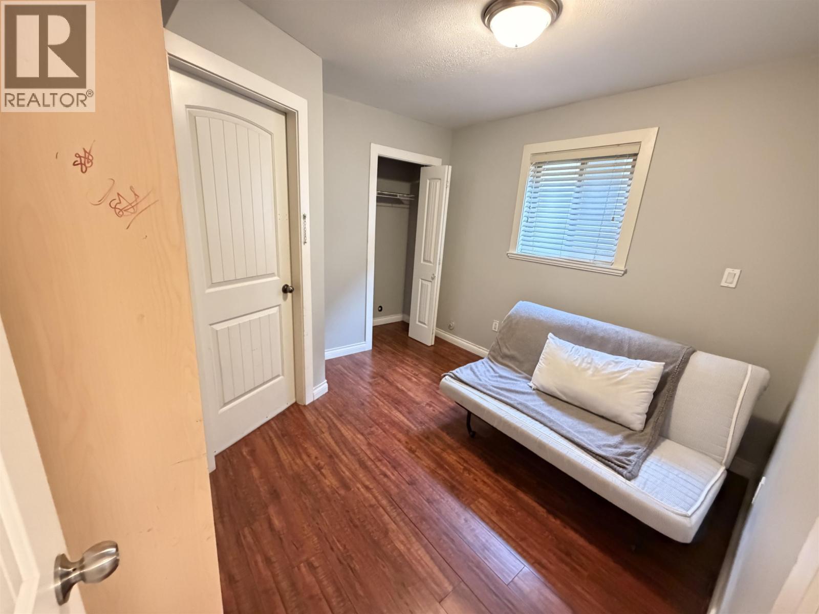 7332 1st Street, Burnaby, British Columbia  V3N 3S8 - Photo 9 - R3115671