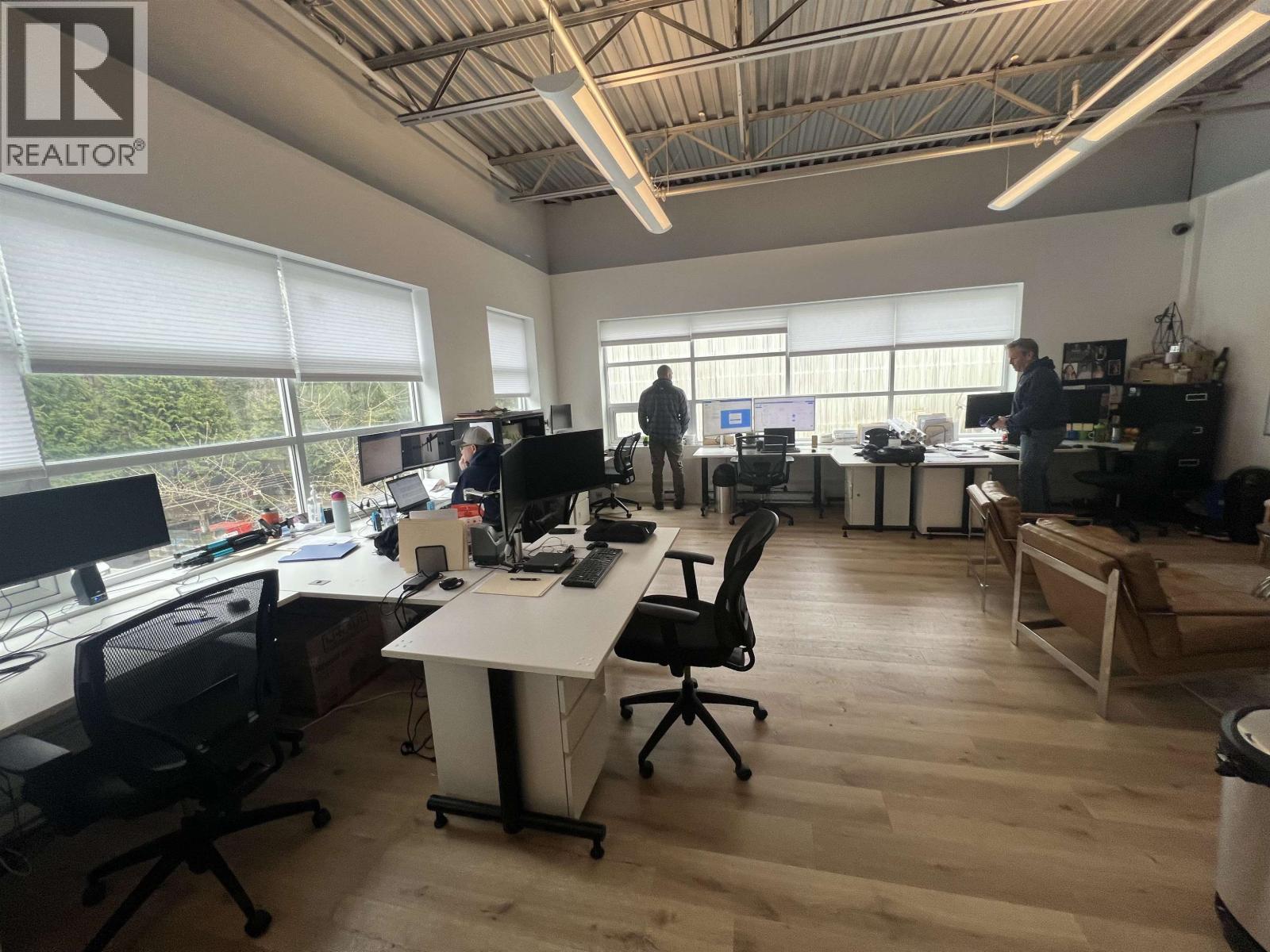 212 2411 Dollarton Highway, Vancouver, British Columbia  V7H 1W7 - Photo 3 - C8078204