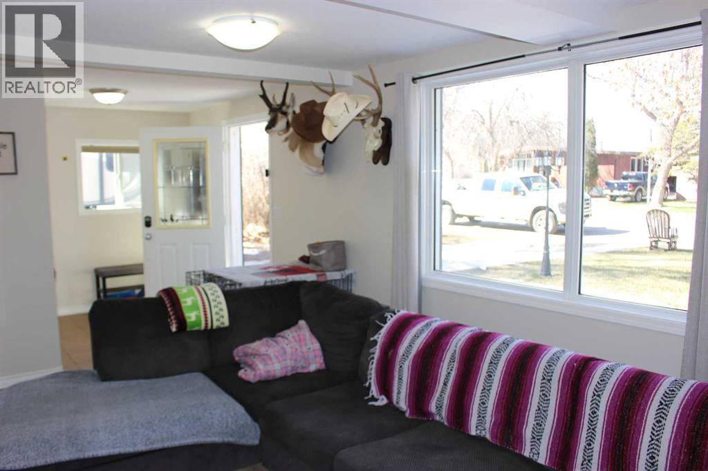 1607 23 Avenue, Coaldale, Alberta  T1M 1E2 - Photo 2 - A2300088