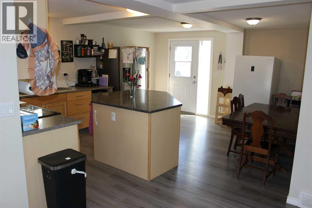 1607 23 Avenue, Coaldale, Alberta  T1M 1E2 - Photo 5 - A2300088