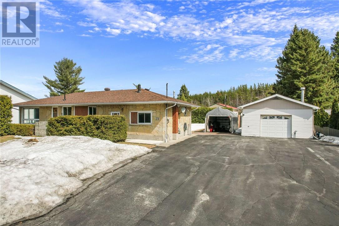 23 Riverside Drive, Wahnapitae, Ontario