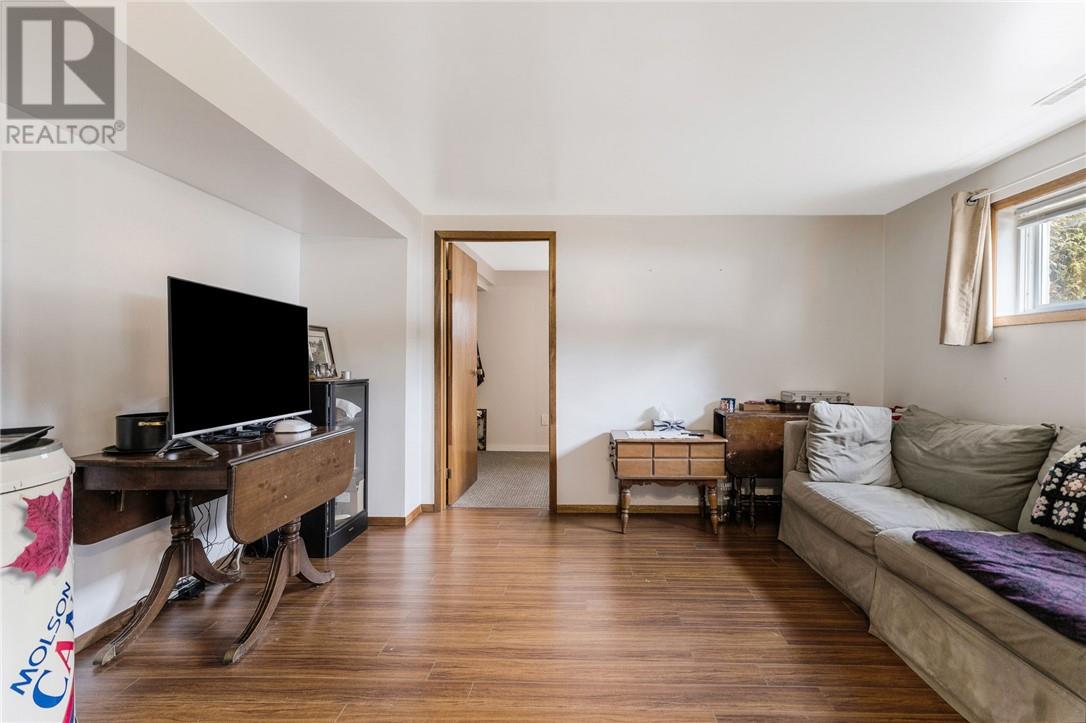 23 Riverside Drive, Wahnapitae, Ontario  P0M 3C0 - Photo 43 - 2127298