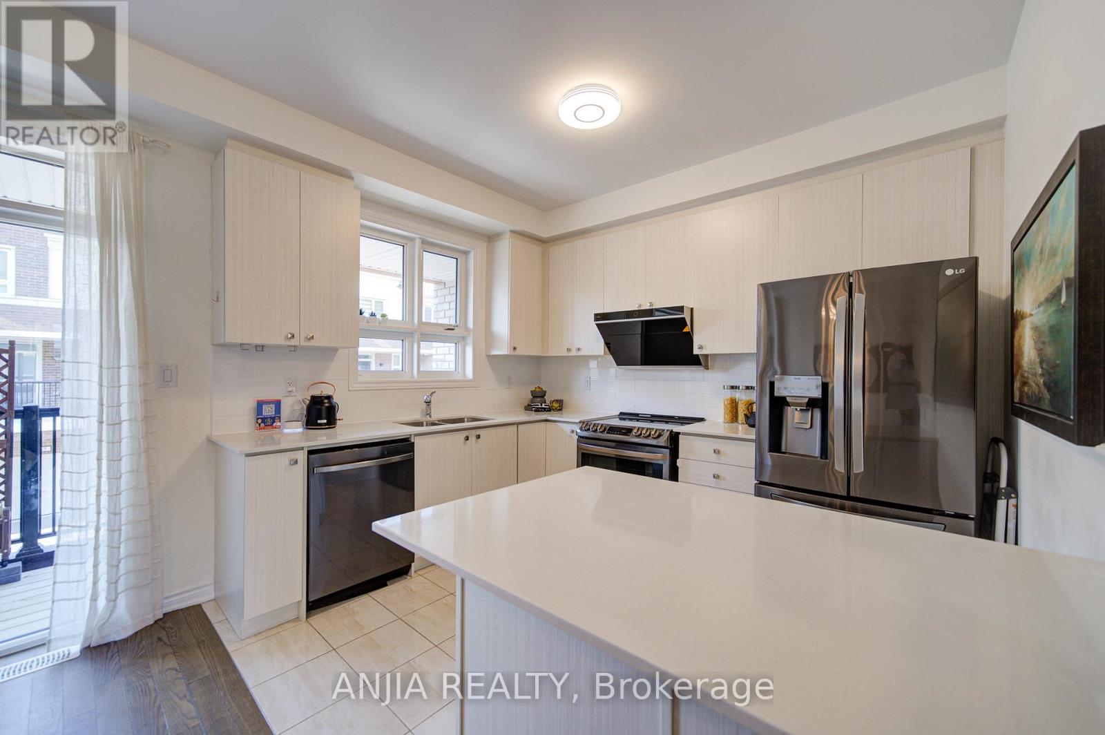 64 Chicago Lane, Markham, Ontario  L6E 2C1 - Photo 17 - N13042914