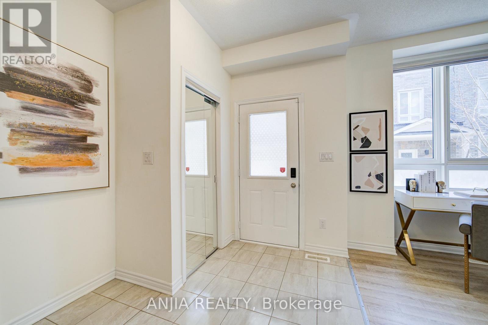 64 Chicago Lane, Markham, Ontario  L6E 2C1 - Photo 5 - N13042914