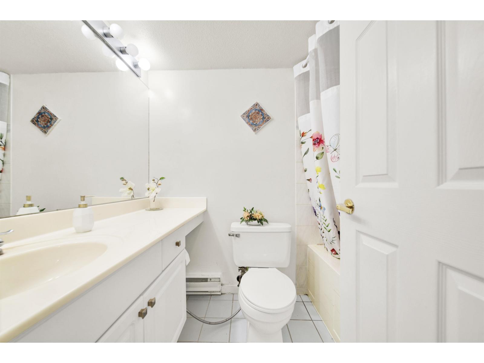 102 9765 140 Street, Surrey, British Columbia  V3T 5S5 - Photo 11 - R3115022