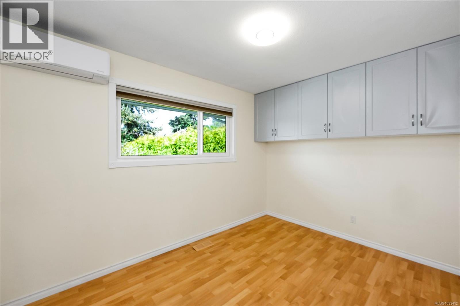 1826 Newton St, Saanich, British Columbia  V8R 2R4 - Photo 22 - 1033412