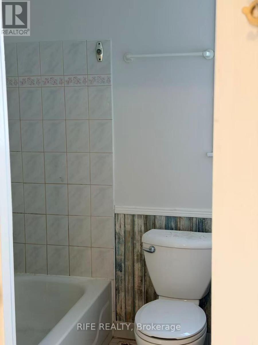 # Back Unit - 395 Loretta Crescent, Whitchurch-Stouffville, Ontario  L4A 7G3 - Photo 16 - N13043216