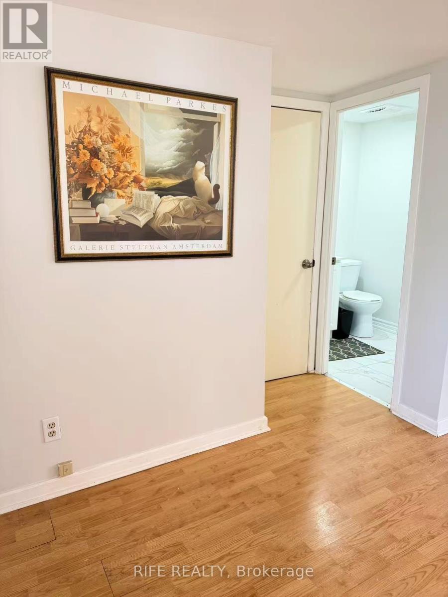 # Back Unit - 395 Loretta Crescent, Whitchurch-Stouffville, Ontario  L4A 7G3 - Photo 8 - N13043216