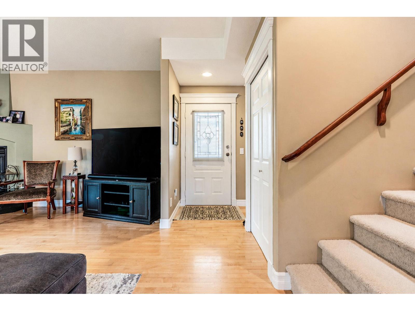 4049 Lakeshore Drive Unit# 105, Kelowna, British Columbia  V1W 1V7 - Photo 4 - 10384622