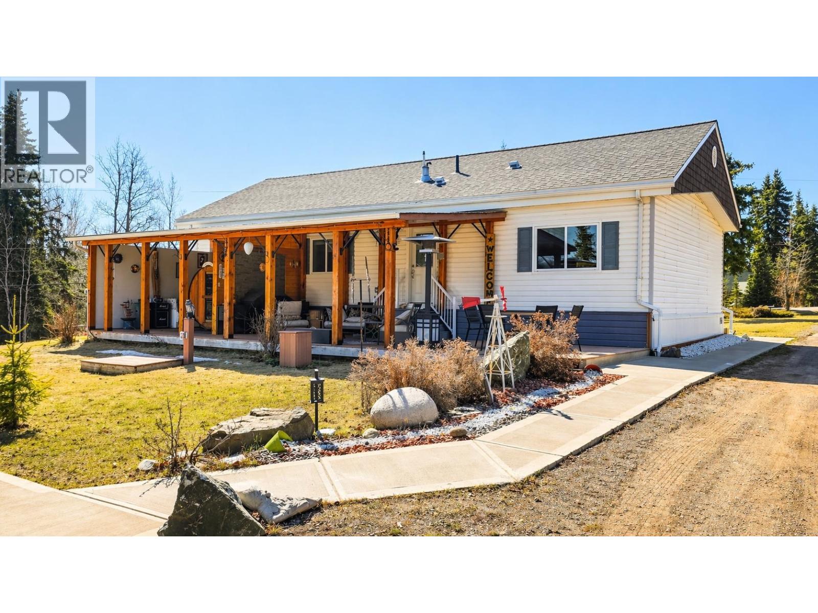 3260 Gun Range Road, Houston, British Columbia  V0J 1Z2 - Photo 1 - R3115612