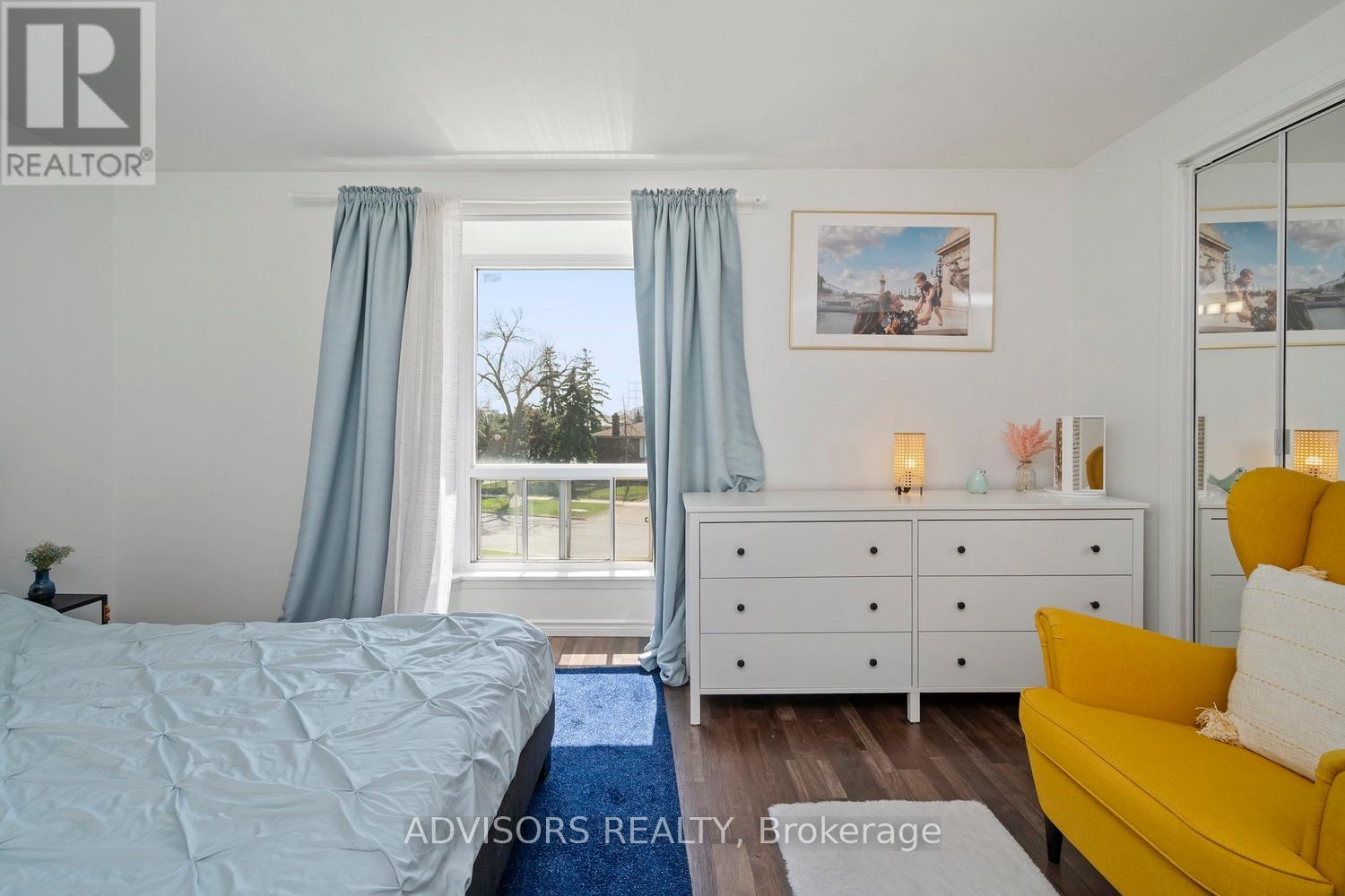 247 - 258 John Garland Boulevard, Toronto, Ontario  M9V 1N8 - Photo 10 - W13043178