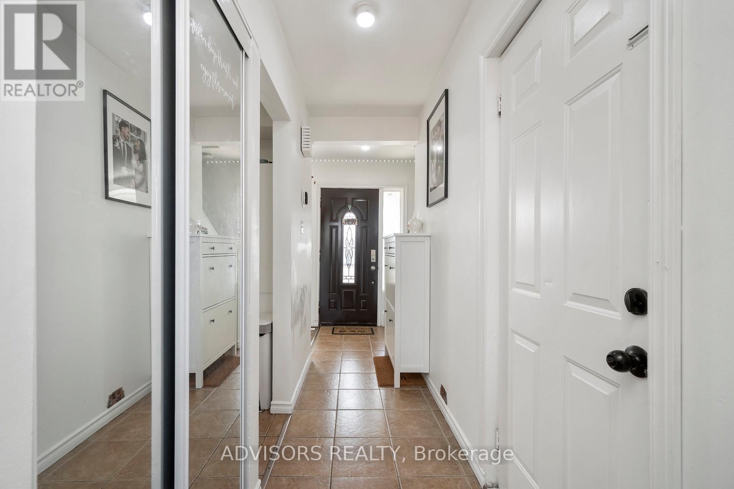 247 - 258 John Garland Boulevard, Toronto, Ontario  M9V 1N8 - Photo 3 - W13043178