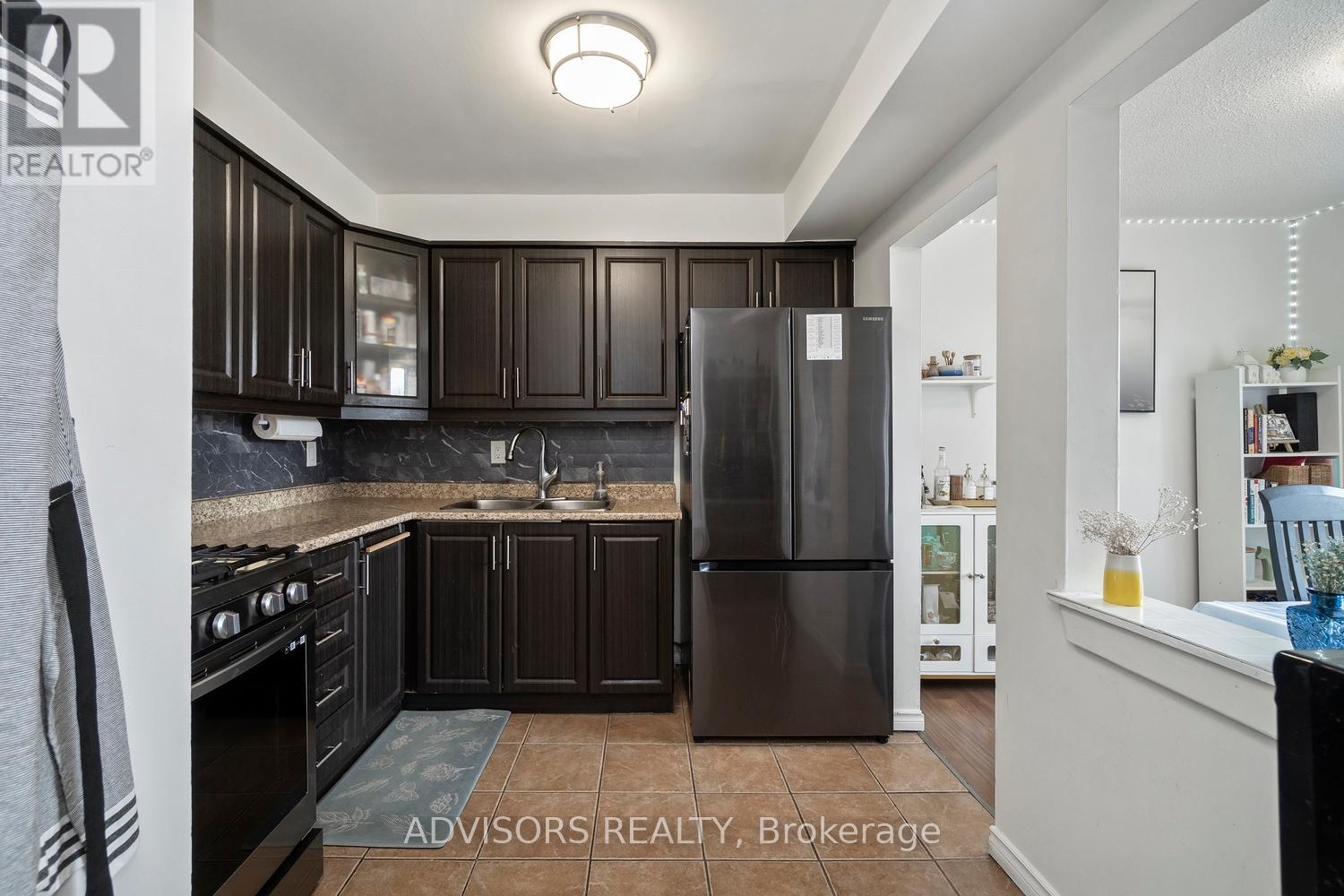 247 - 258 John Garland Boulevard, Toronto, Ontario  M9V 1N8 - Photo 5 - W13043178