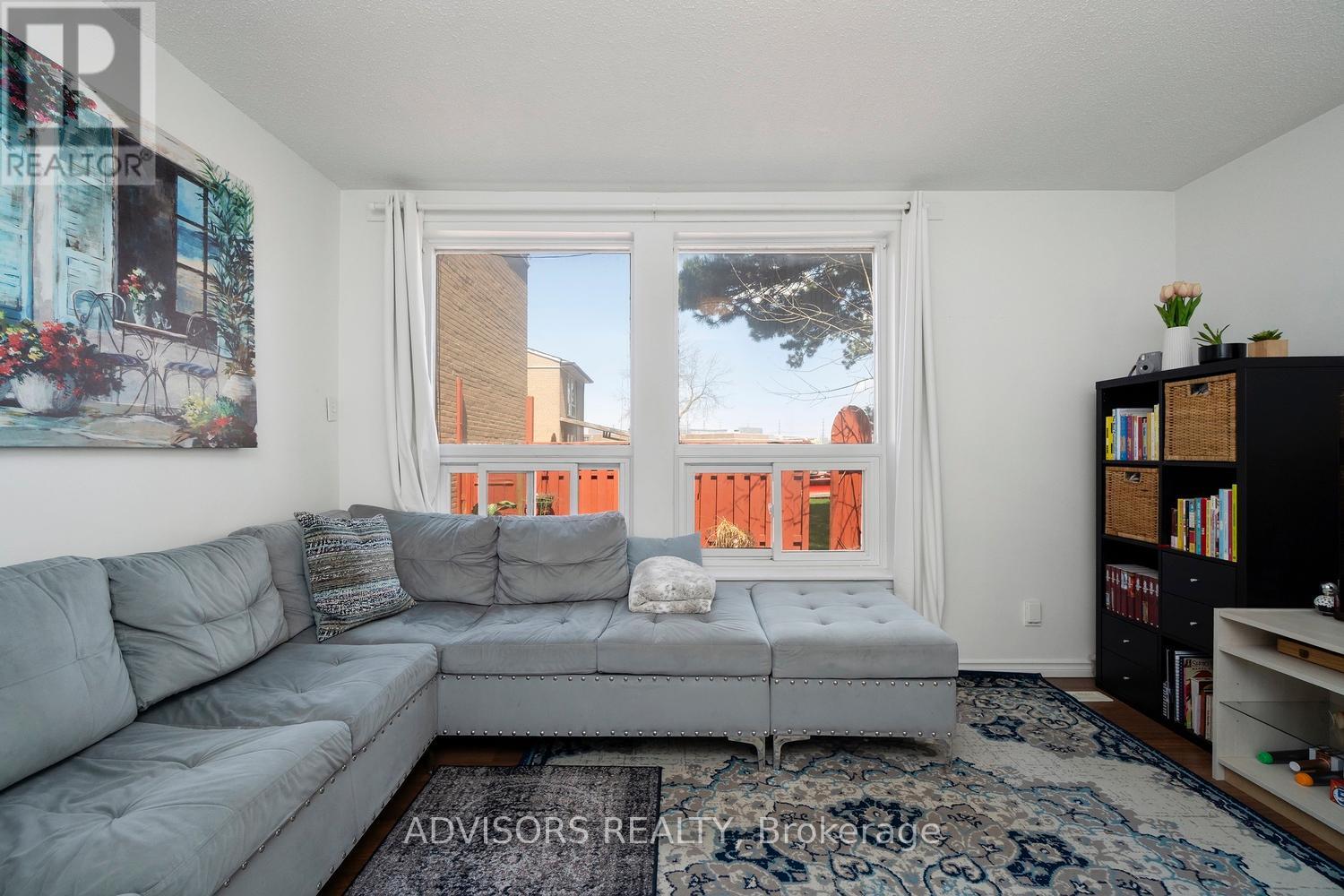 247 - 258 John Garland Boulevard, Toronto, Ontario  M9V 1N8 - Photo 8 - W13043178