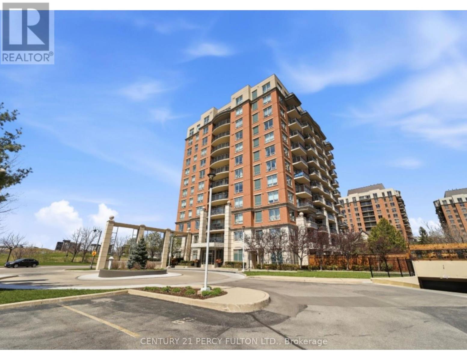 902 - 2365 CENTRAL PARK DRIVE, Oakville, Ontario