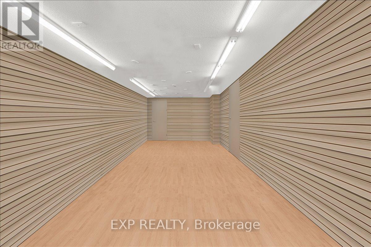 1355 Weston Road, Toronto, Ontario  M6M 4R9 - Photo 5 - W13043224