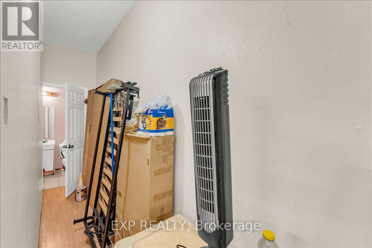 1355 Weston Road, Toronto, Ontario  M6M 4R9 - Photo 6 - W13043224