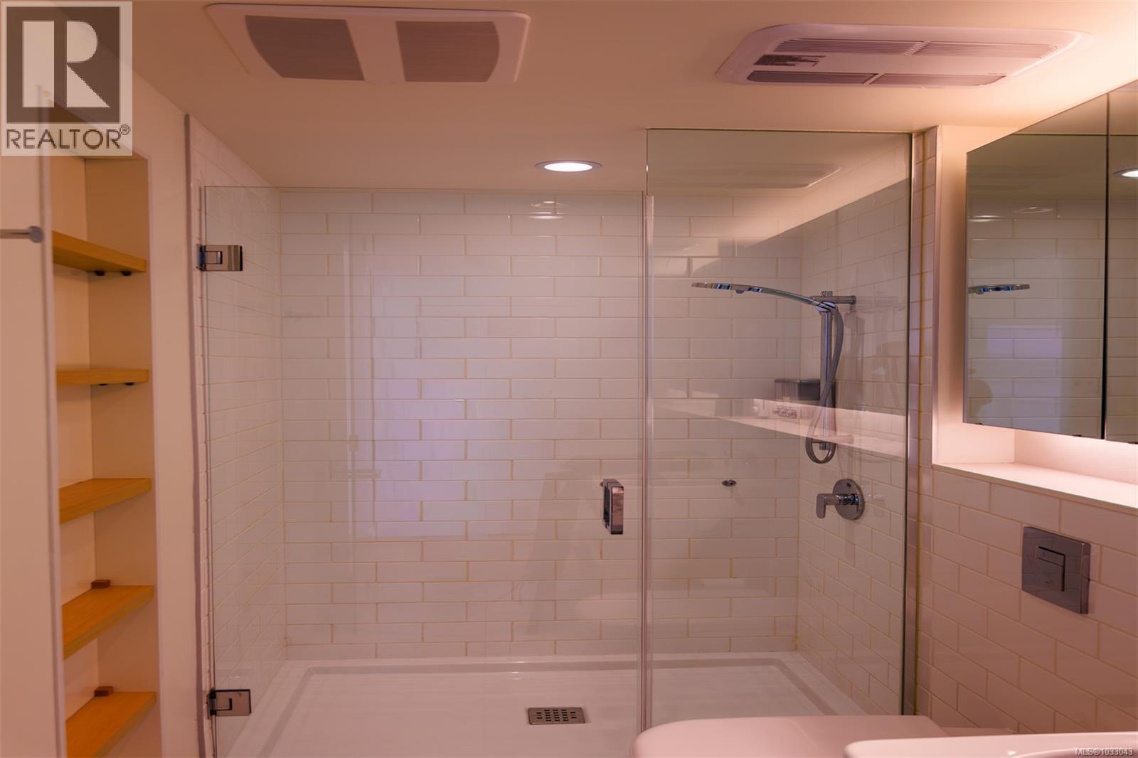 312b 456 Pandora Ave, Victoria, British Columbia  V8W 0E3 - Photo 6 - 1033043