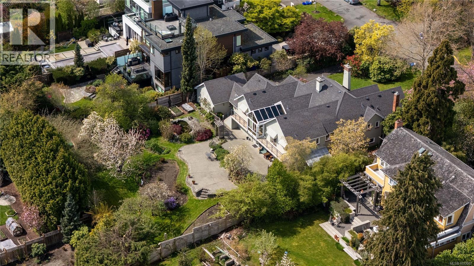 1541 Despard Ave, Victoria, British Columbia  V8S 1T2 - Photo 45 - 1033007