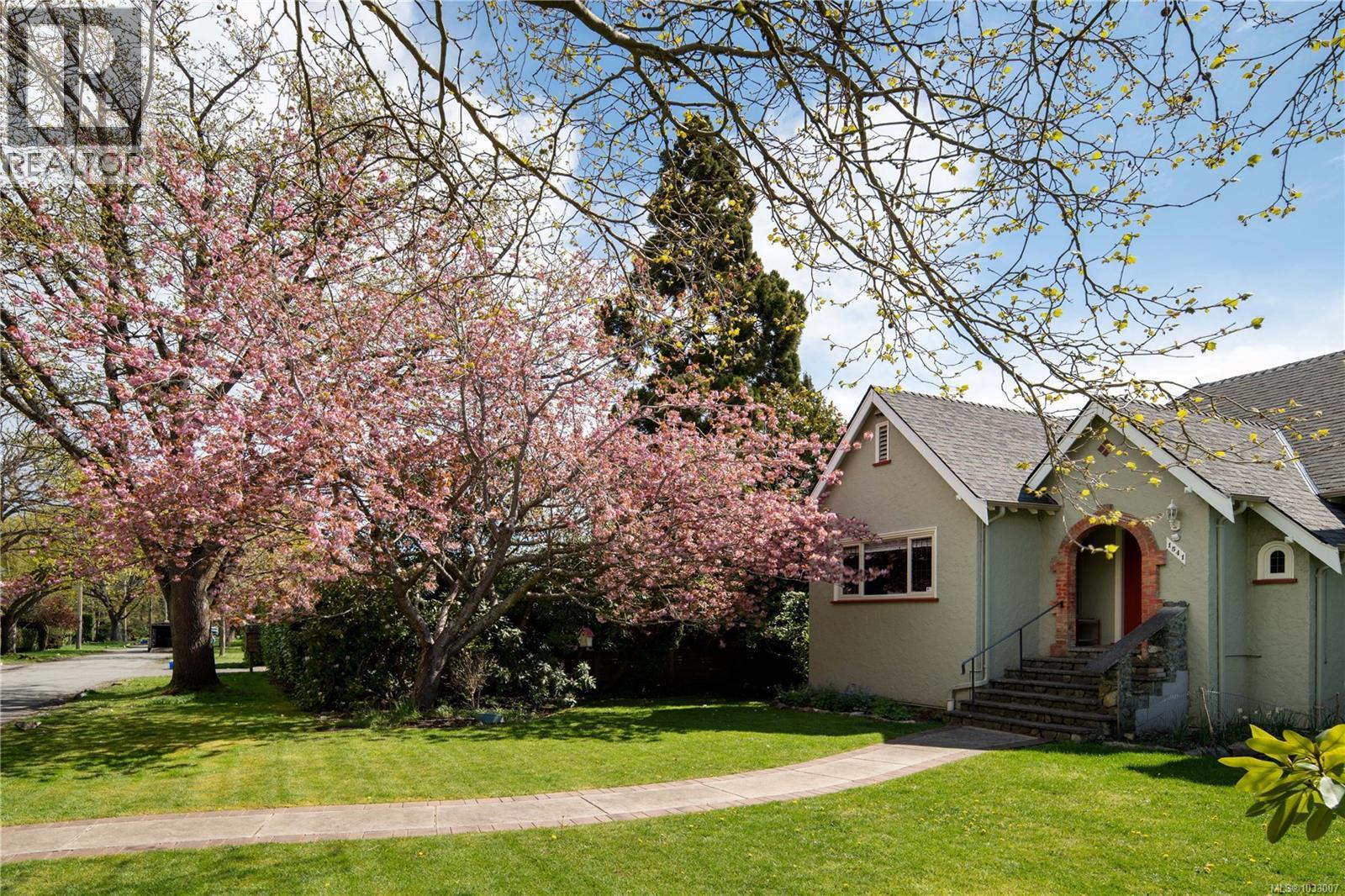 1541 Despard Ave, Victoria, British Columbia  V8S 1T2 - Photo 64 - 1033007